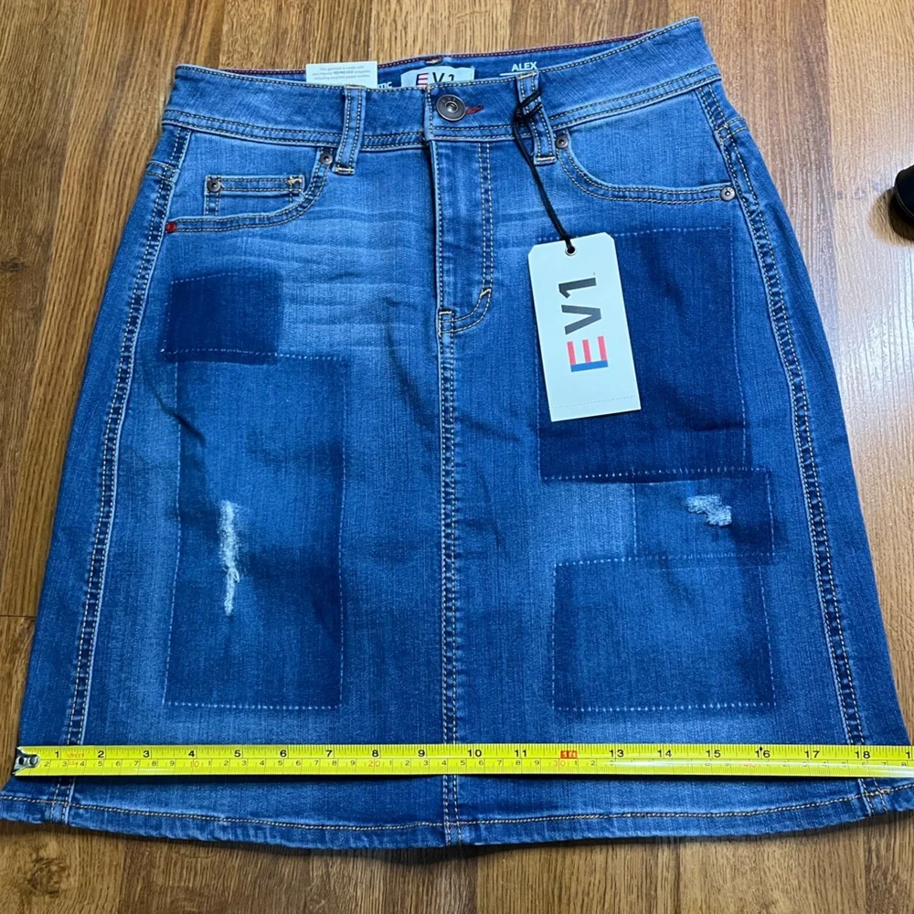 EV1 soft denim distressed pencil skirt, new with tags. Size 0